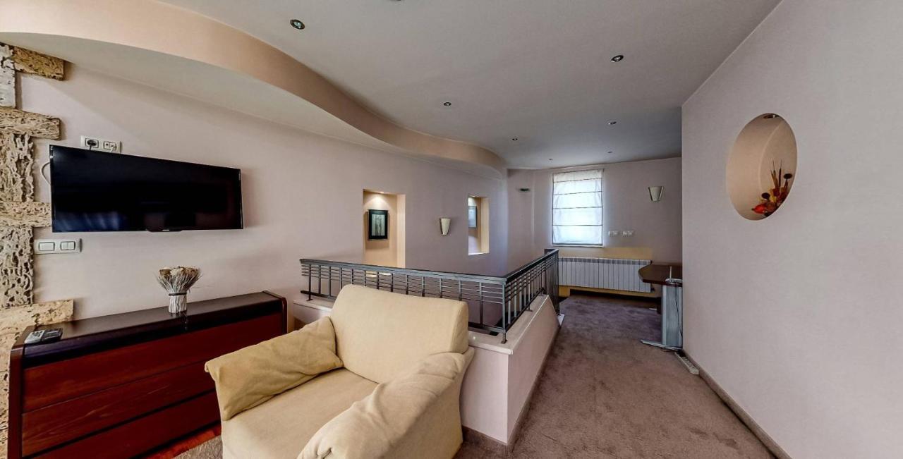 Hotel Troyan Plaza 4*